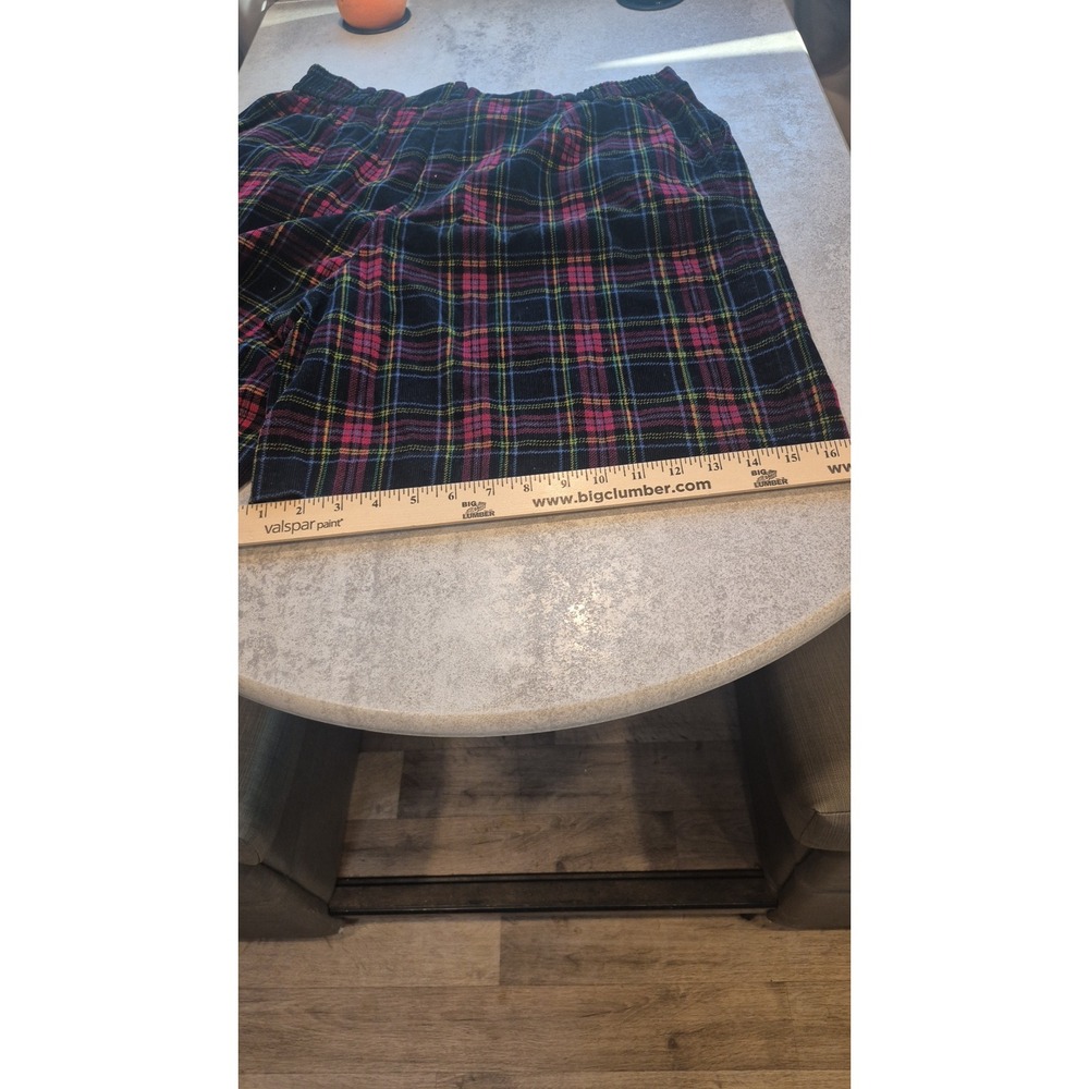 Vintage Plaid Corduroy Shorts Womens 18 Black Red Tartan Grunge Cottagecore - Picture 12 of 14